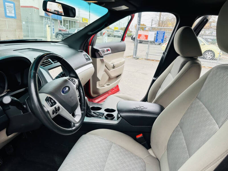 2011 Ford Explorer XLT