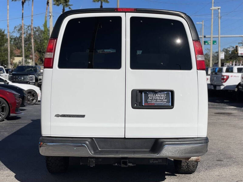 2017 Chevrolet Express LT 3500