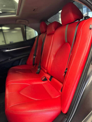 2019 Toyota Camry XSE