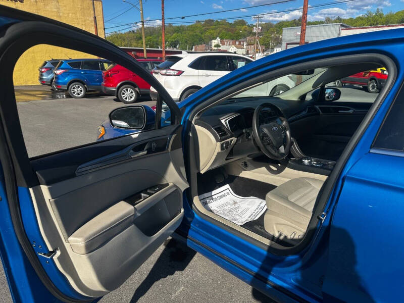 2019 Ford Fusion SE