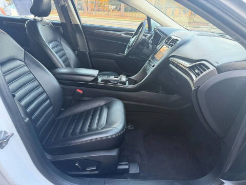 2019 Ford Fusion SEL