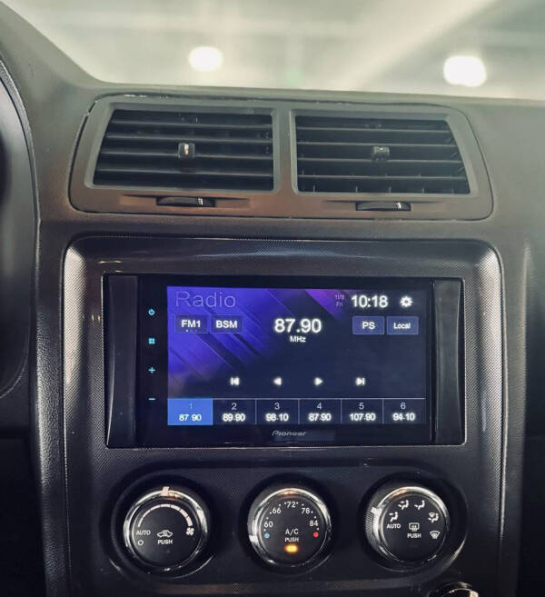 2012 Dodge Challenger SXT Plus