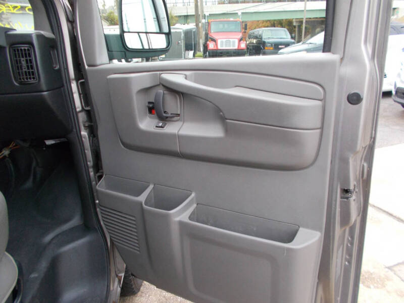 2011 GMC Savana 2500