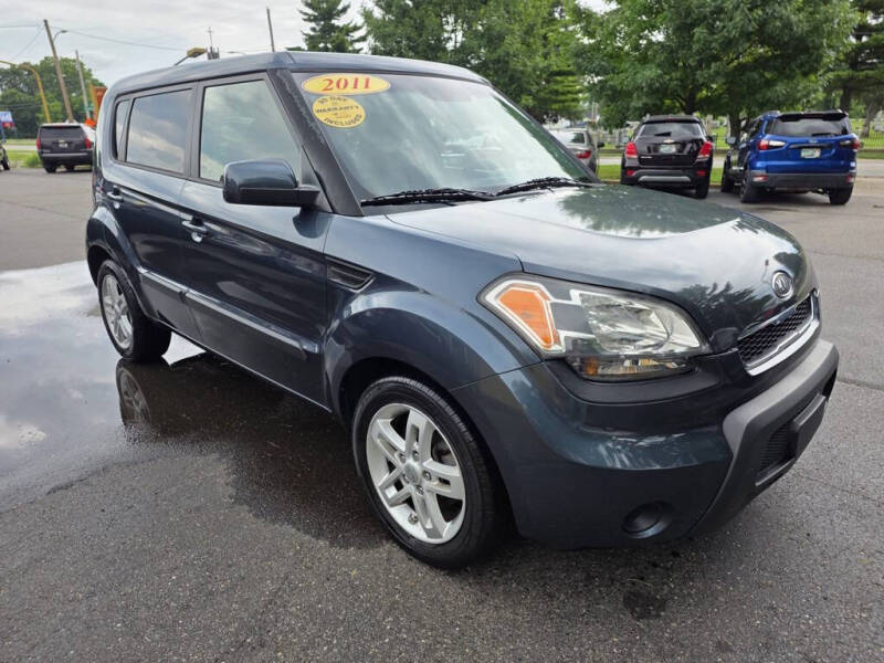 2011 Kia Soul +