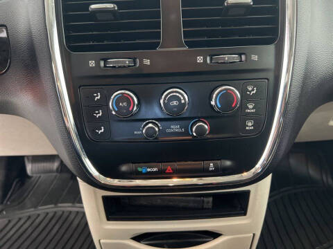 2020 Dodge Grand Caravan SE