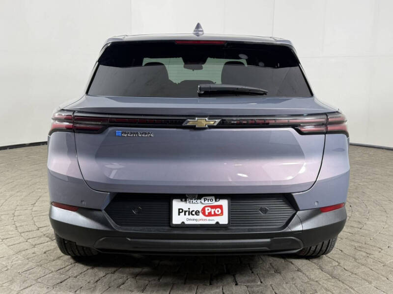 2025 Chevrolet Equinox EV LT
