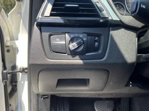 2015 BMW 3 Series 328i