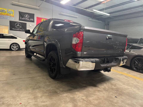 2018 Toyota Tundra SR5