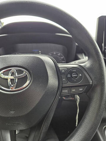 2025 Toyota Corolla LE