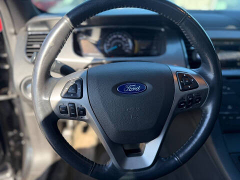 2015 Ford Taurus SEL