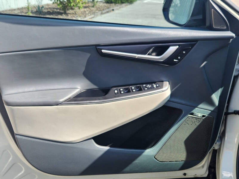 2024 Kia EV6 Wind