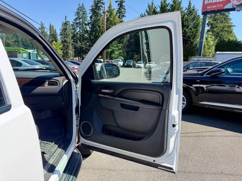 2010 GMC Yukon XL Denali