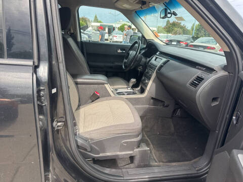 2010 Ford Flex SE