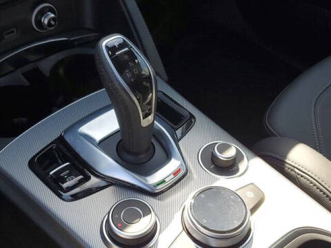 2024 Alfa Romeo Stelvio Veloce