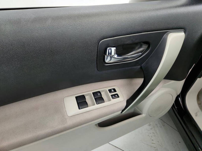 2011 Nissan Rogue SV