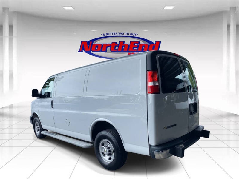 2023 Chevrolet Express 2500