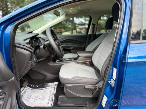 2019 Ford Escape S