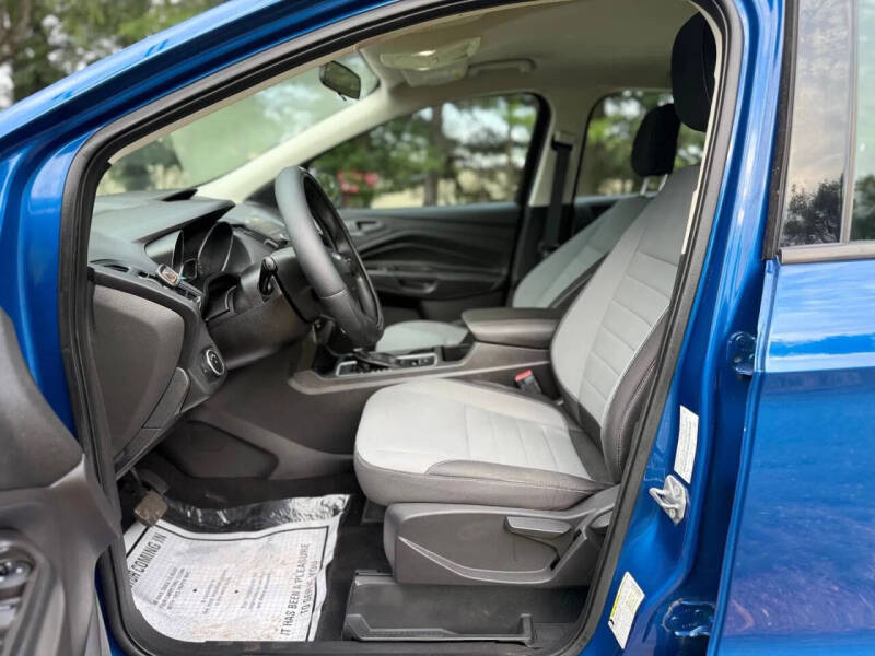 2019 Ford Escape S
