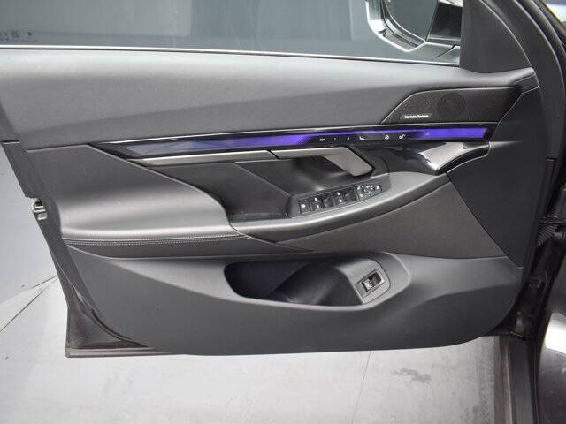 2025 BMW 5 Series 540i xDrive