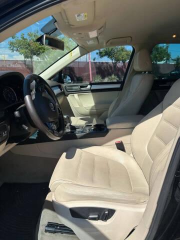 2012 Volkswagen Touareg