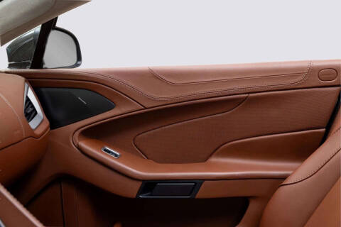 2016 Aston Martin Vanquish Volante