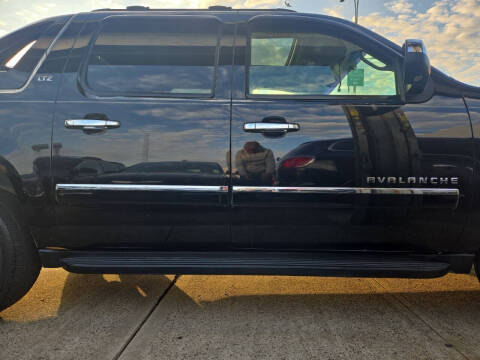 2011 Chevrolet Avalanche LTZ