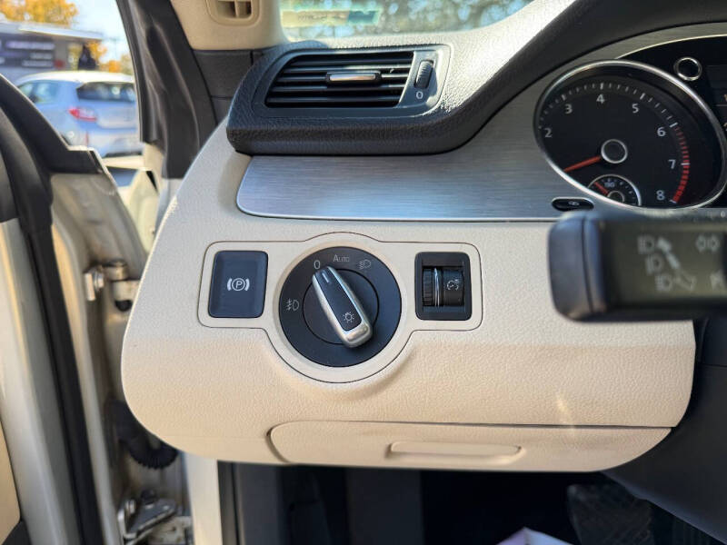 2009 Volkswagen CC VR6 Sport