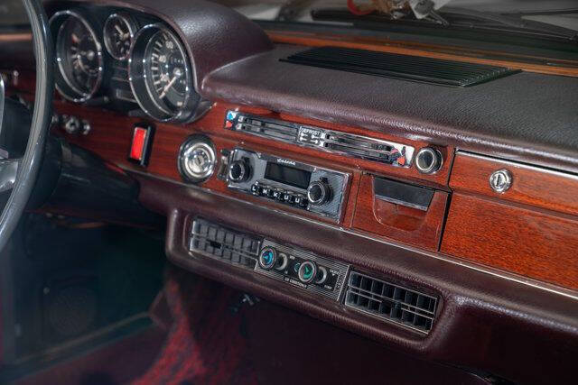 1973 Mercedes-Benz 280-Class