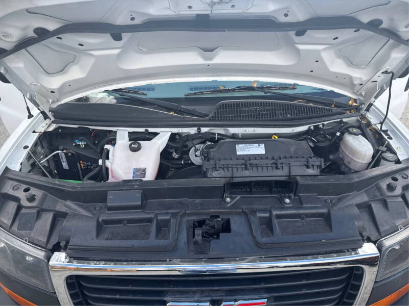 2023 GMC Savana 2500