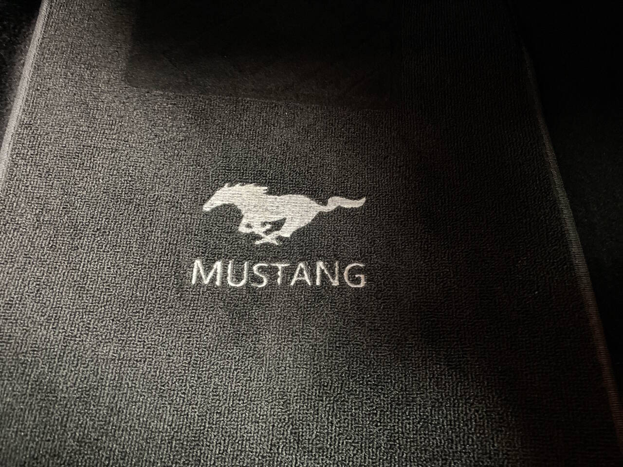 2008 Ford Mustang 17