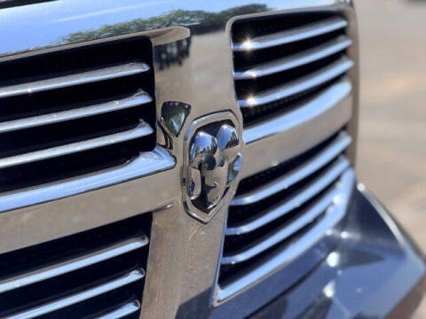 2015 RAM 1500 SLT