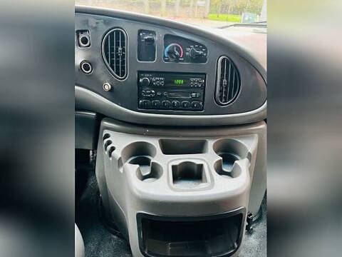 2003 Ford E-Series E-350 SD