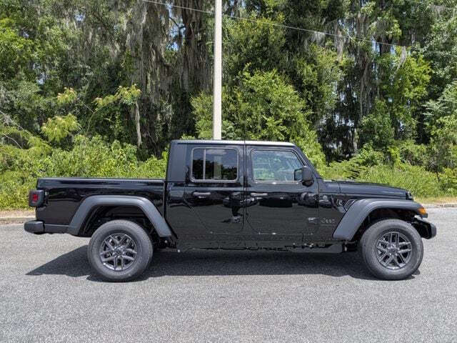2026 Jeep Gladiator Sport S