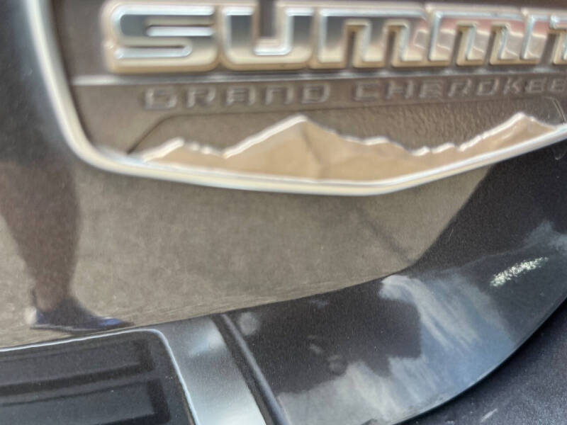 2016 Jeep Grand Cherokee Summit