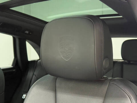 2020 Porsche Macan S