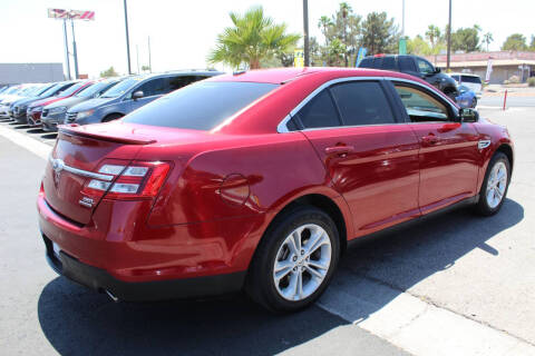 2018 Ford Taurus SEL