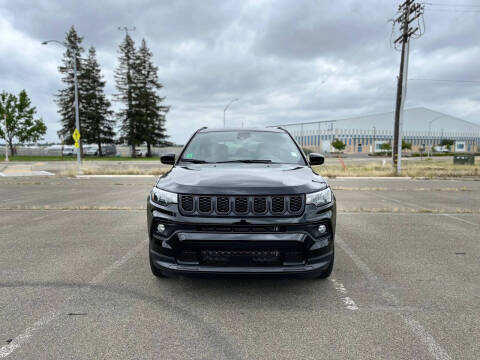 2023 Jeep Compass Altitude