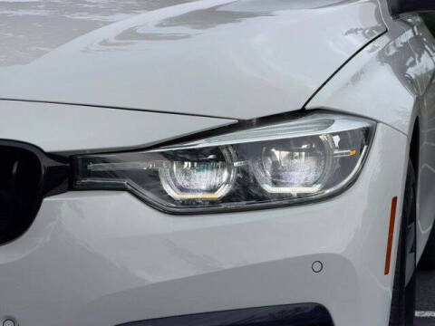 2017 BMW 3 Series 330i xDrive