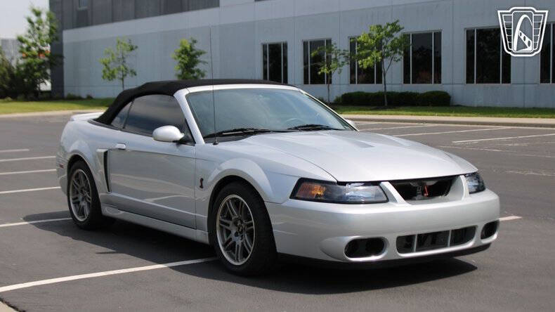 2003 Ford Mustang SVT Cobra