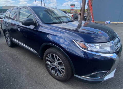 2016 Mitsubishi Outlander SE
