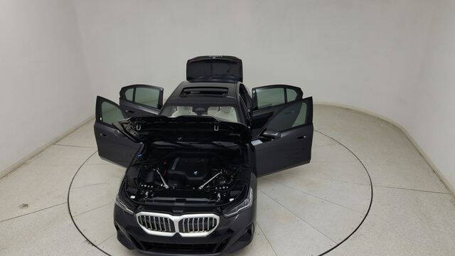 2026 BMW 5 Series 530i