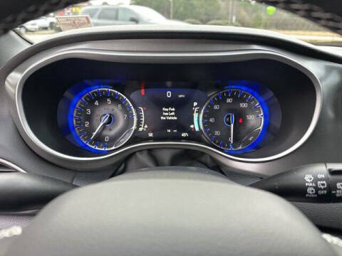 2025 Chrysler Voyager LX