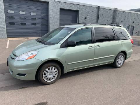 2006 Toyota Sienna for sale at The Car Buying Center in Saint Louis Park MN