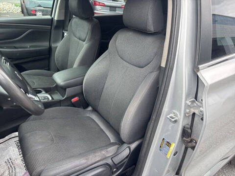 2019 Hyundai Santa Fe SE 2.4L