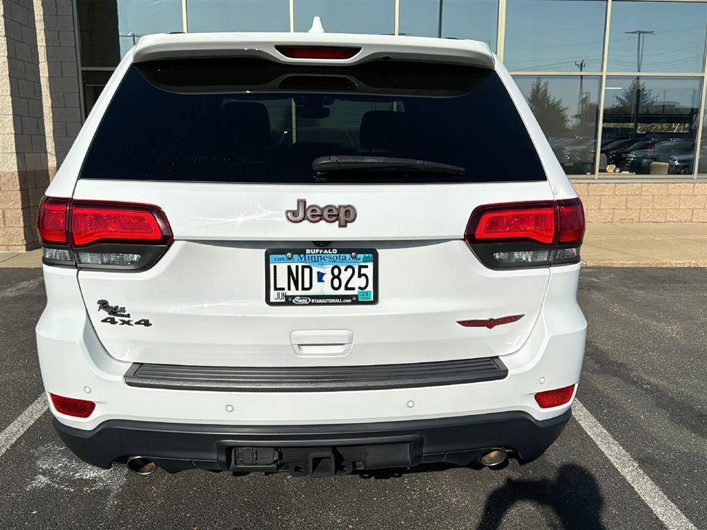 2019 Jeep Grand Cherokee for sale at Victoria Auto Sales in Victoria, MN