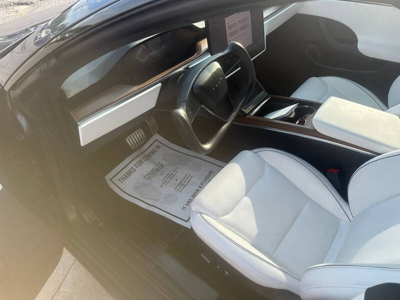 2022 Tesla Model S Plaid