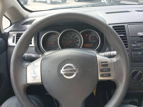2012 Nissan Versa 1.8 S