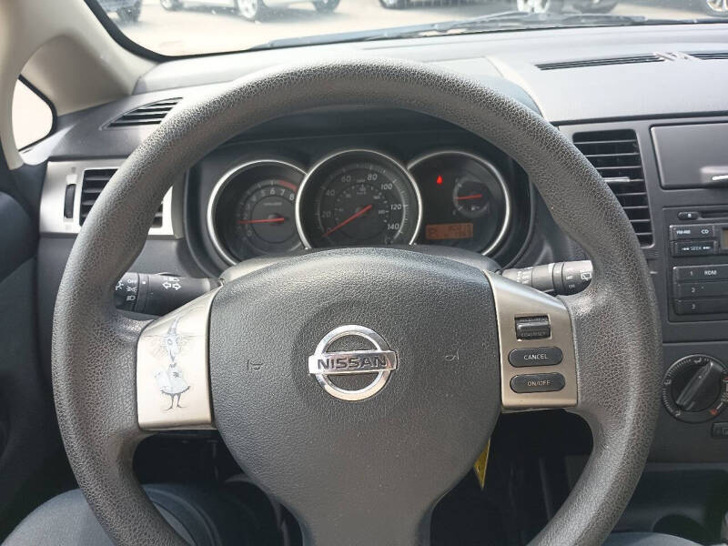2012 Nissan Versa 1.8 S