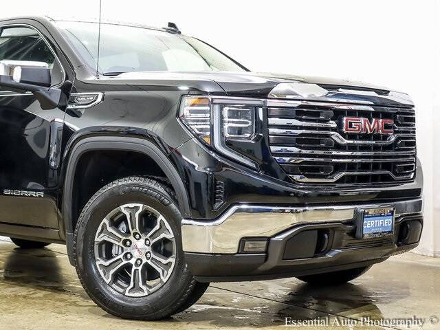 Used 2024 GMC Sierra 1500 SLT with VIN 1GTUUDED1RZ368530 for sale in Tinley Park, IL