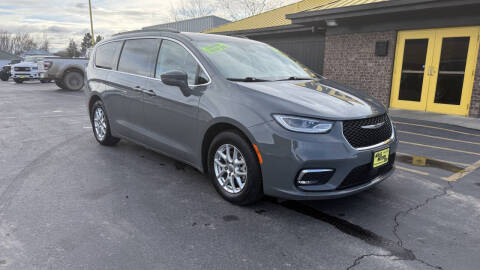 2022 Chrysler Pacifica Touring L